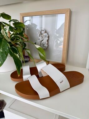 Reef Cushion Vista Leather Sandals